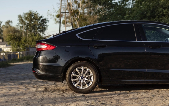 Ford Mondeo cena 54900 przebieg: 178600, rok produkcji 2015 z Wrocław małe 704